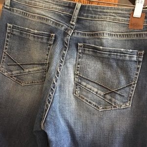 BKE  29x35 1/2 Stella Xtra Long length Jeans